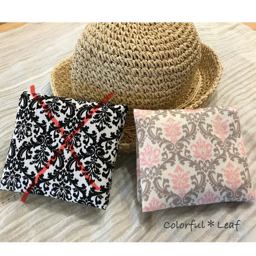 大人ダマスク柄☆ サニタリーポーチ ポーチ Colorful✳︎Leaf 通販  