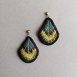 【古猫】3点おまとめ　ポンチョカットソー　刺繍ブーツ　孔雀の羽ピアス ae6c00b005c902da73379a3daffcc0