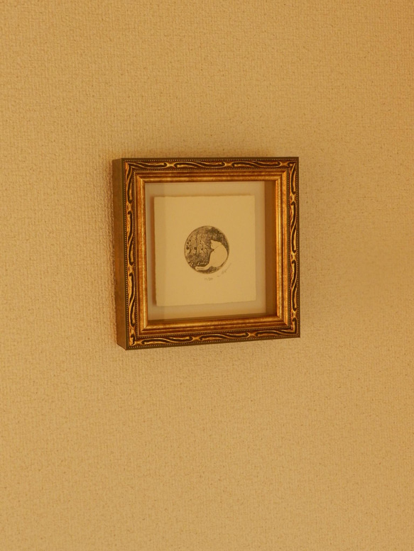 【猫と梅】　蔵書票　銅版画額装 2枚目の画像