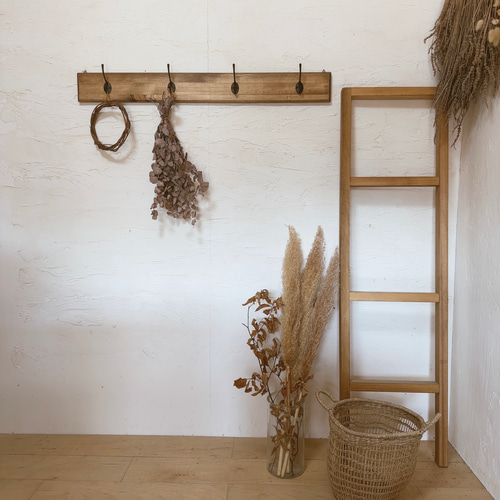 na222. 4連 ウォールハンガー 壁掛け ダークウォルナット ナチュラル