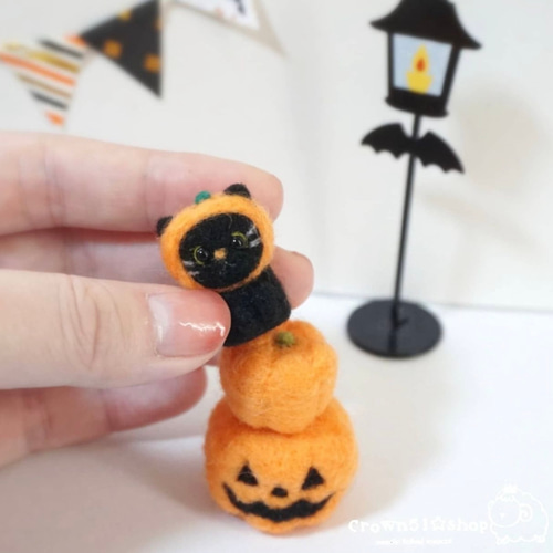 受注制作(ハロウィン)オバケinおばけカボチャ② 羊毛フェルト アトリエ