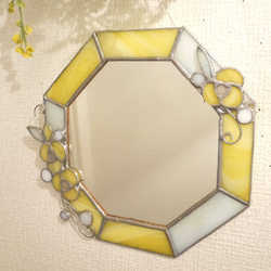 ✴︎:.。.ベージュの八角形鏡♪　（size20/max22）ステンドグラス ✴︎:.。.ベージュの八角形鏡♪ （size20/max22）ステンドグラス