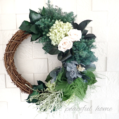 プリザーブドフラワー リーフグリーンとアイボリーローズのハーフ