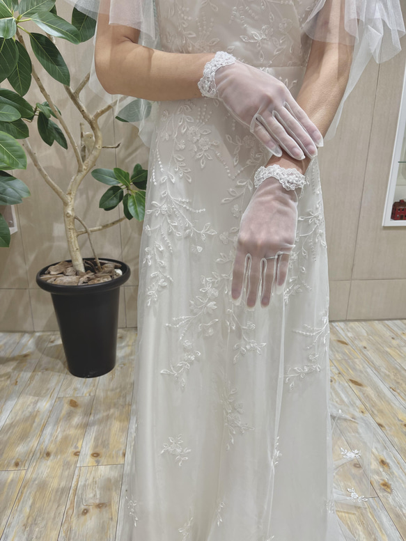 *ﾙﾘｱﾝｵﾘｼﾞﾅﾙ* フェミニン ウェディンググローブ 結婚式 ブライダル (オフホワイト・ホワイト) 6枚目の画像