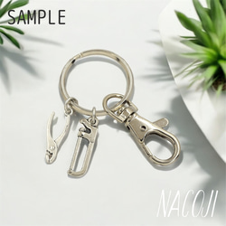 【工具が選べる】職人さんの工具キーホルダー　スパナ／ペンチ／ハンマー／糸ノコ／斧／のこぎり／ドリル／ドライバー 4枚目の画像