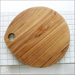 チーク無垢材 カッティングボード楕円 まな板 キッチン用品 一枚板 調理用 調理用品 無垢材まな板 天然オイル仕上 6枚目の画像