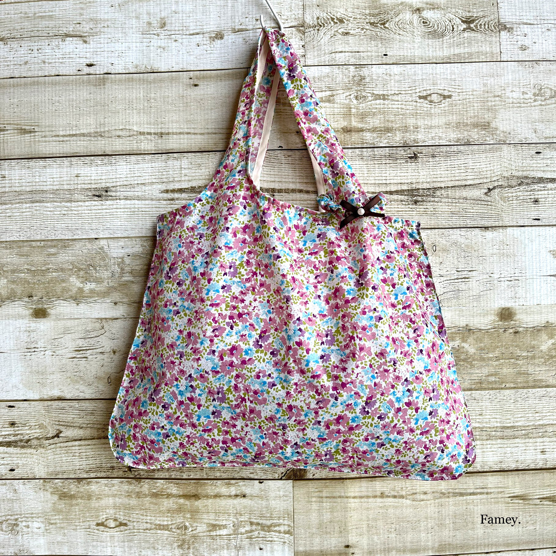 creema限定☆大人かわいい！花柄大きめバッグ(ラベンダー)ナイロン 撥  