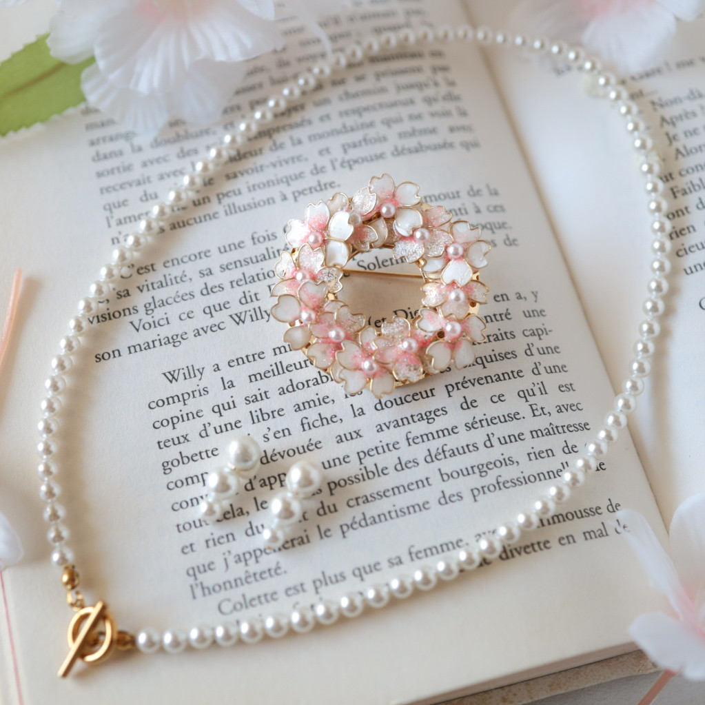 【新春福袋】入学式3点セットさくらと貝パールの普段使いもできる　ブローチ　ネックレス　ピアス／イヤリング　フォーマル