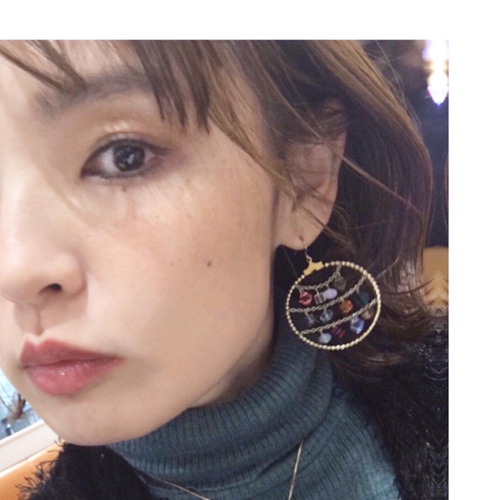 Swarovski クリア フックピアス ボックス付き キューブ型