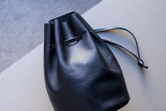 3月末頃のお届け 巾着バッグ レディース メンズ 本革 手提げ 日本製
