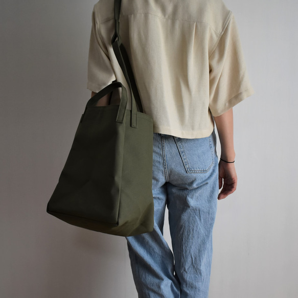 DROP SHOULDER TOTE BAG（オリーブ / カーキ） 15枚目の画像