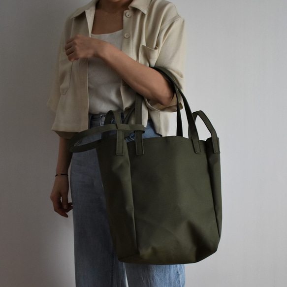 DROP SHOULDER TOTE BAG（オリーブ / カーキ） 11枚目の画像