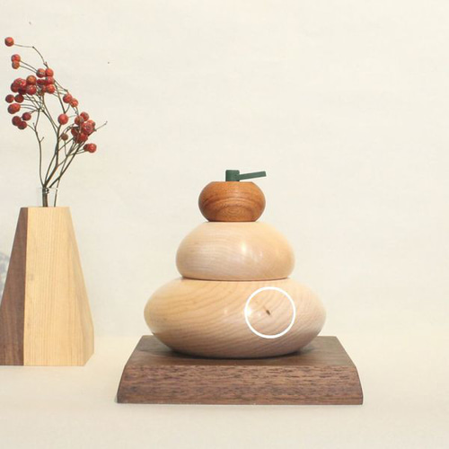 ワケあり】木の鏡餅 Sサイズ｜桐箱入り 木製 かがみもち お正月 飾り