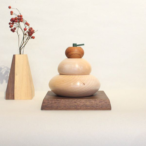 CAFE’202 木製鏡餅 桐箱入り 正月飾り CAFE'202 木製鏡餅 桐箱入り 正月飾り 木製かがみもち・Sサイズ