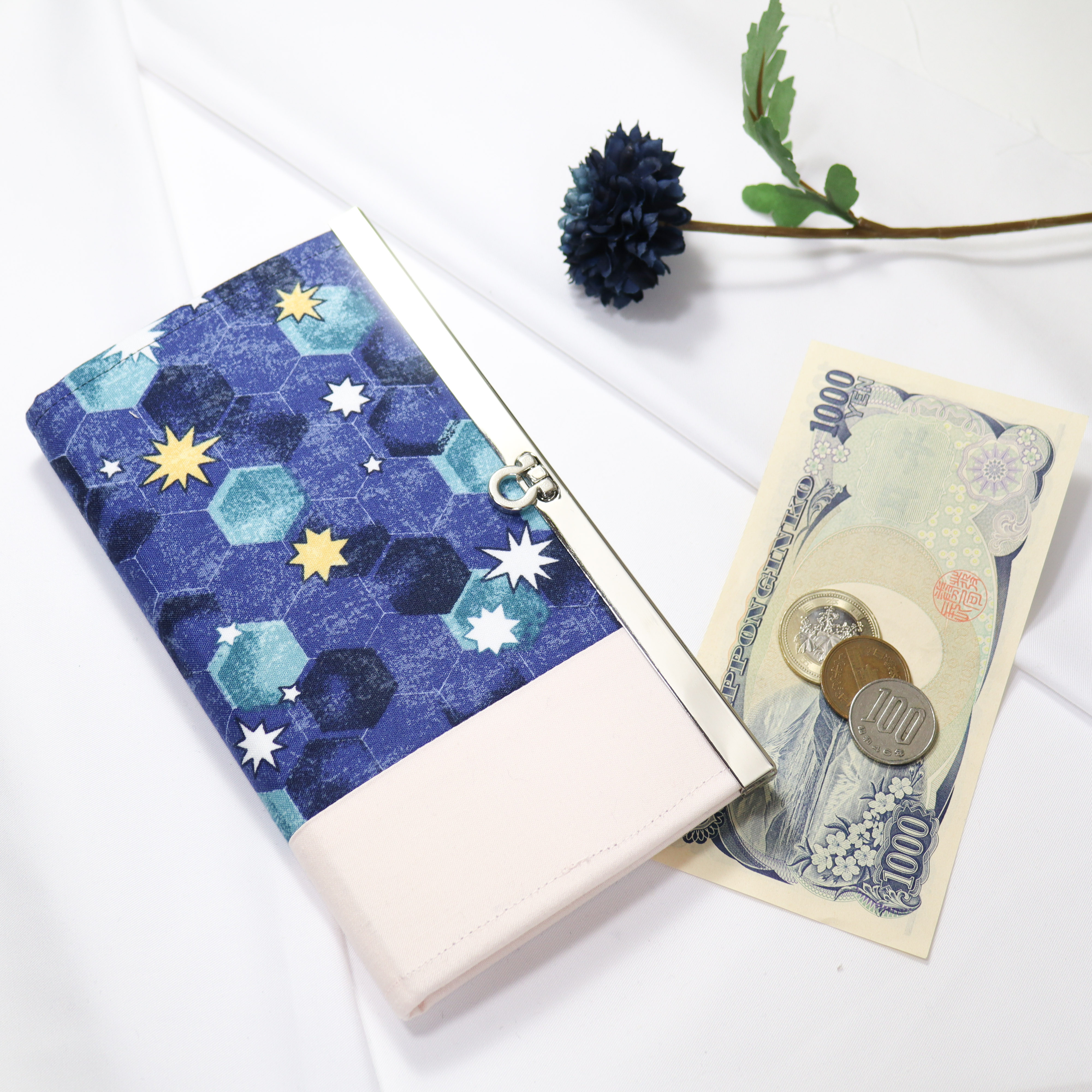 カラーオーダー可 整頓しやすいデザイン 直線口金の長財布 北欧柄 nina-tahti ネイビー【受注生産】