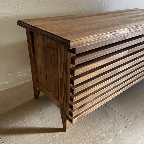 木製ルーバーテレビ台