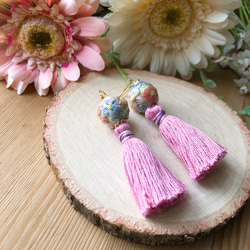 令和のお花 陶ビーズピアス 菫色・梅色・桜色タッセル/陶器製 桜 梅 菫 8枚目の画像