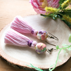 令和のお花 陶ビーズピアス 菫色・梅色・桜色タッセル/陶器製 桜 梅 菫 11枚目の画像