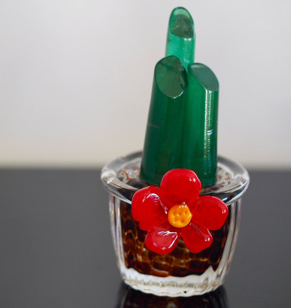 年内発送12/26まで❣️透明泡入り・大きい鏡餅×つぶつぶみかん❣️　黒塗り台・箱付 6枚目の画像