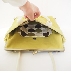 A4サイズもラクラク収納！帆布のがまぐち3wayリュックサック≪ヒワグリーン≫ 6枚目の画像