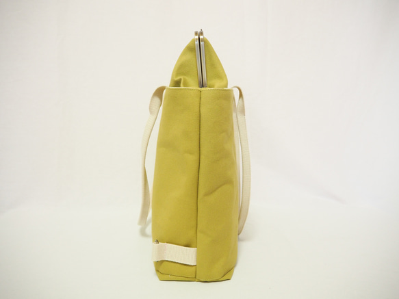 A4サイズもラクラク収納！帆布のがまぐち3wayリュックサック≪ヒワグリーン≫ 5枚目の画像