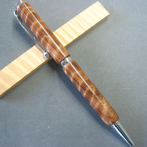 杉】木軸ボールペン 金襴杢が綺麗【即日発送】 ☆シャープペンに変更可