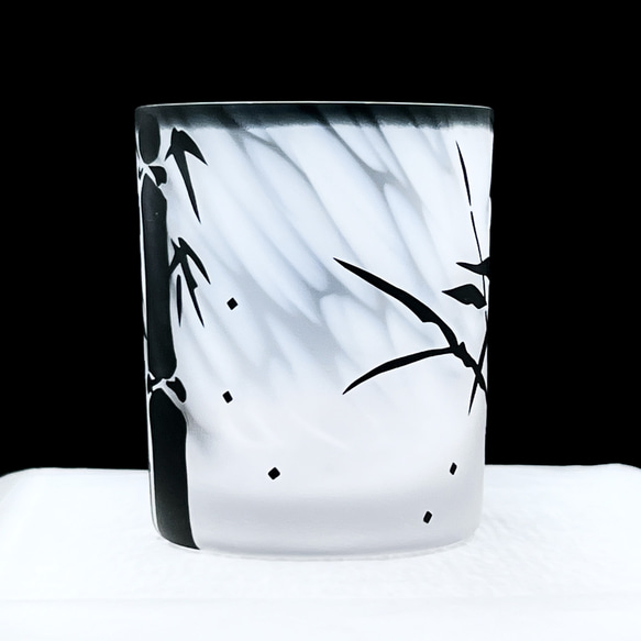 竹のロックグラス 黒　～流れ雲シリーズ～2 2枚目の画像