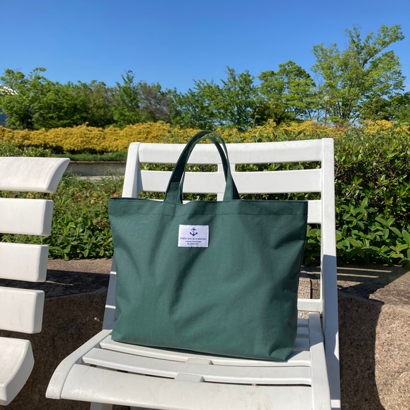 プチトートバッグ（深緑）　防水ナイロンでとっても軽くて使いやすい♪プールバッグや保育園バッグに　深緑 1枚目の画像