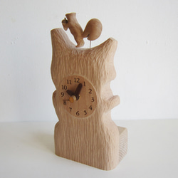 リス君とドングリ　振り子掛・置き時計 2枚目の画像