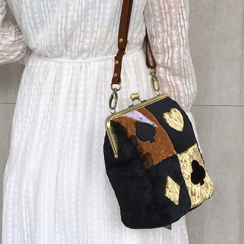 アリスが トランプ ギンガムチェック がま口 縦型 肩掛け 斜め掛け