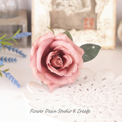 モーブピンクの薔薇と葉っぱの髪飾り Uピン フローレス フラメンコ