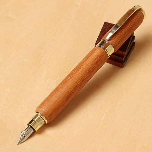 木製 万年筆(磁石式キャップ)【パドック】 ペン・筆記用具 【ちいさな