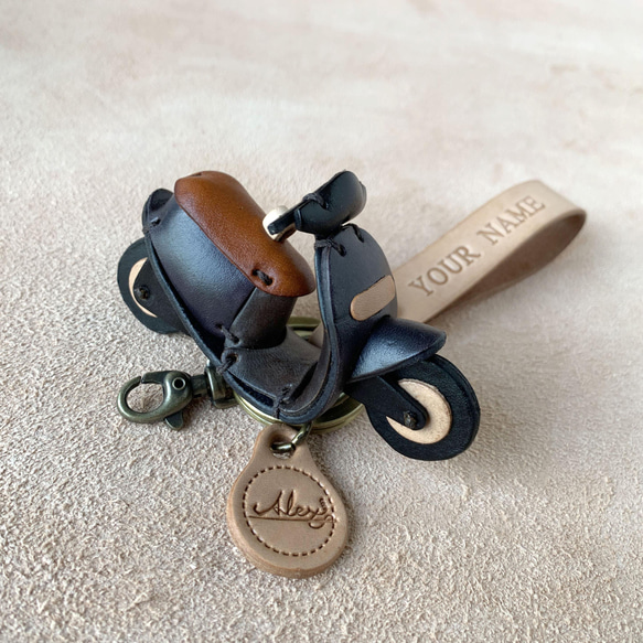 GOGORO鑰匙圈-2代復刻造型  真皮植鞣 皮革鑰匙圈 吊飾 裝飾品 第6張的照片
