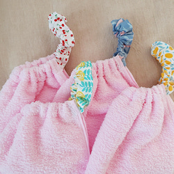 タオルエプロン　4枚セット　カラフル　おりこうタオル　タオルスタイ　入園準備 3枚目の画像