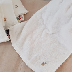 タオルエプロン　4枚セット　カラフル　おりこうタオル　タオルスタイ　入園準備 2枚目の画像