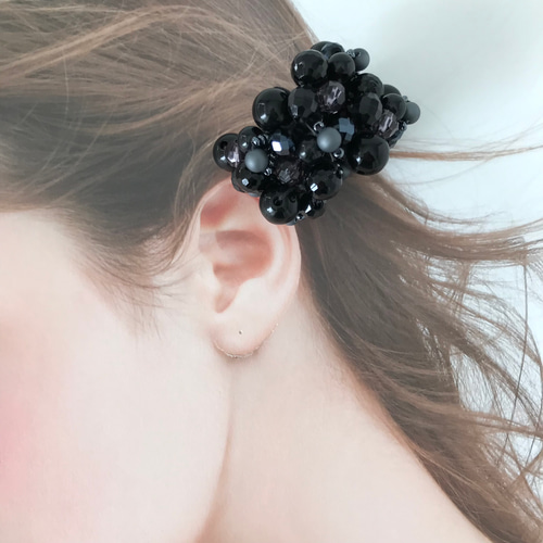ブラック ビジュー クロッシェ シュシュ 黒 モノトーン かぎ針編み