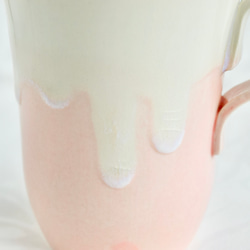 とろーり いちごミルクの取っ手付きカップ　 5枚目の画像