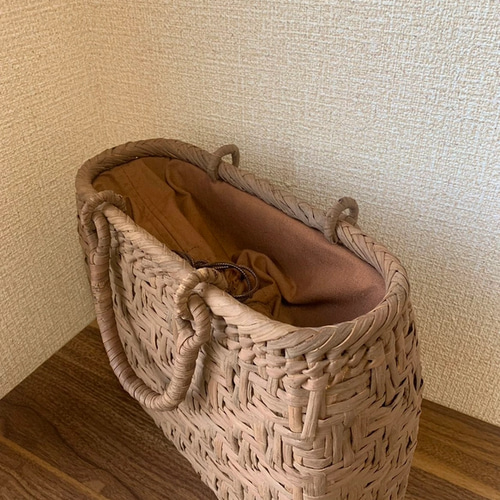 国産山葡萄カゴバック(手作り) 国産山葡萄 手作り かごバッグ 網代編み A4サイズ適応