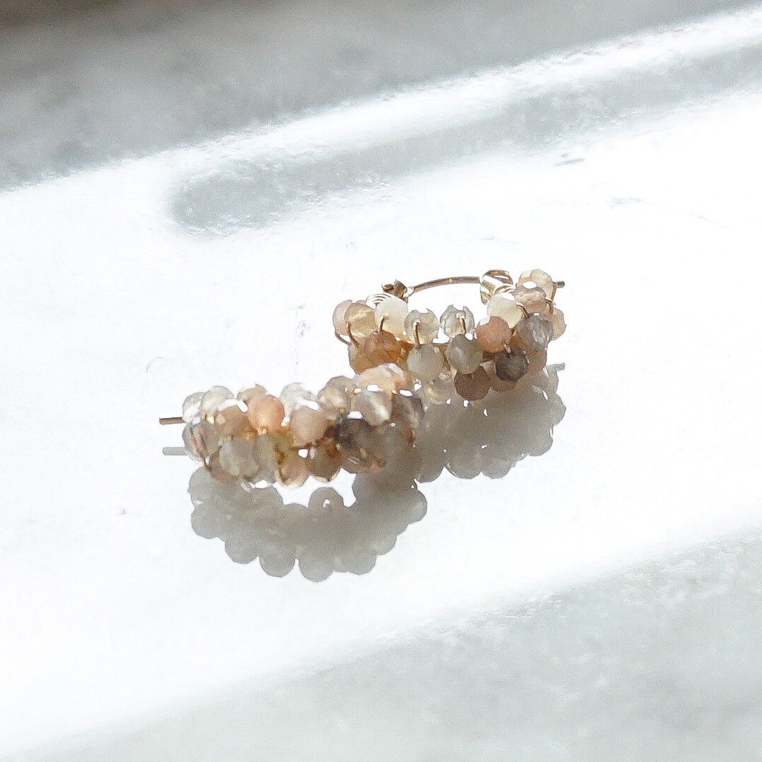 送料無料14kgf multi colors Moonstone pave pierced earrings