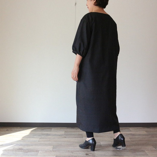 着物リメイク　絽の゙チュニック＆パンツ 着物リメイク工房いにしえ / 絽の喪服(黒紋付き)でチュニック