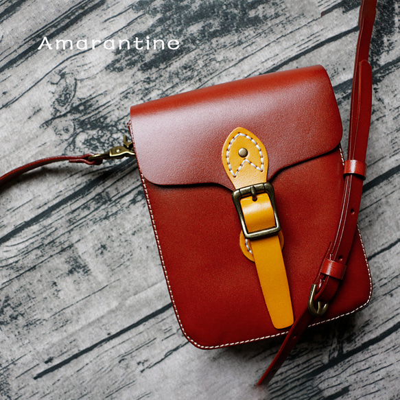 本革 】ショルダーバッグ スマホポーチ縦型斜め掛けバッグ 軽量 ミニ