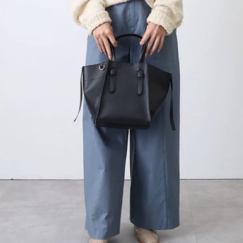 スクエア 2way トートバッグ ショルダーバッグ キャメル ブラック