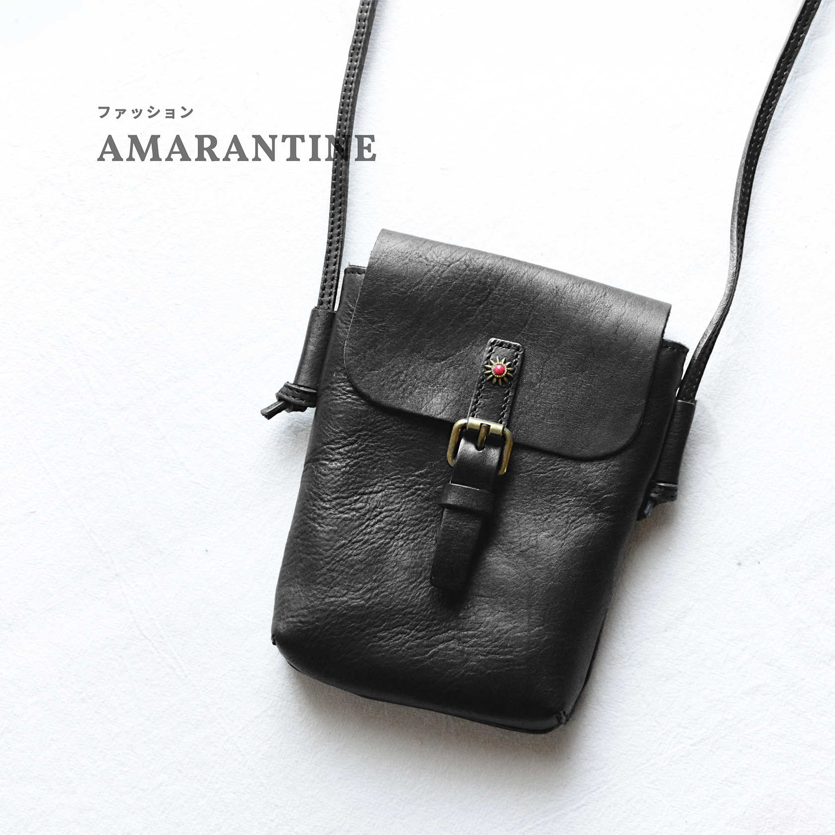 身軽シンプルな牛革ショルダーバッグ　軽いポシェットバッグ　黒色