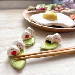 再販】ラッコの箸置き(グレー)/陶器 ラッコ 箸・箸置き waco ＊ neco