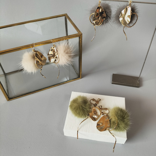 ゴールドプレートのファーアクセサリー 秋冬アクセサリー ファー