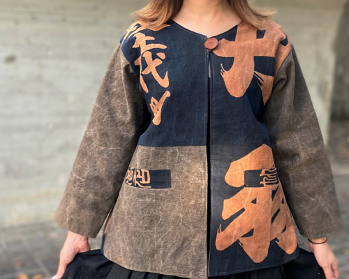 着物リメイク　シンプル　藍色系　大島のフード付きジャケット　 L〜L Lサイズ c58519f048cde4f8712bda0c9c364a