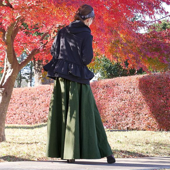 已售出 1,500 多件 *再次上架 x 6 次 [自由排列裙子] 一舉一動都展現美麗的輪廓 *圓形裙子 *綠色 第14張的照片