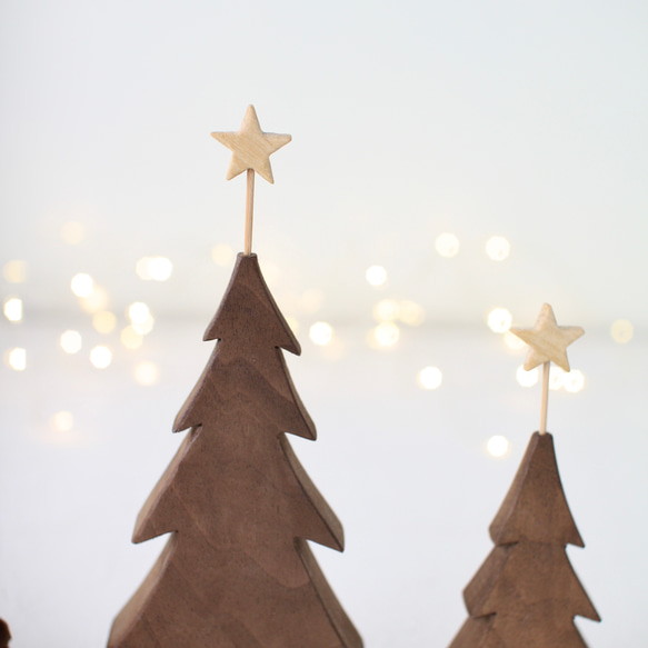 小さな木のクリスマスツリー〈ペアセット〉｜ウォールナット｜木製インテリア雑貨 5枚目の画像