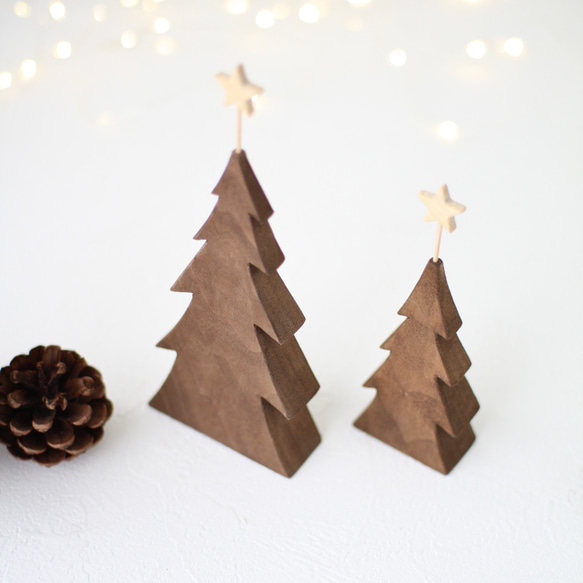 小さな木のクリスマスツリー〈ペアセット〉｜ウォールナット｜木製インテリア雑貨 8枚目の画像