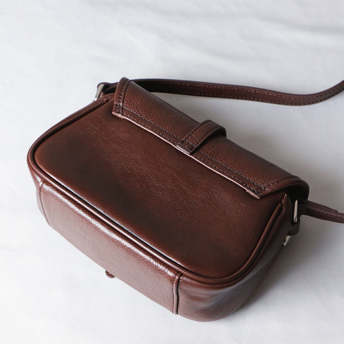 ショルダーバッグ ブラウン 高級牛革ショルダーバッグ ポシェット軽量 軽い 斜めがけ 肩掛け